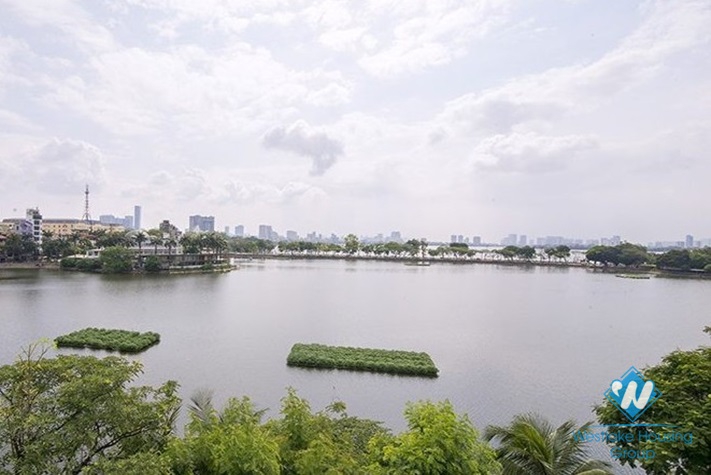 A modern serviced apartment with gorgeous lake view for rent in Truc Bach Island